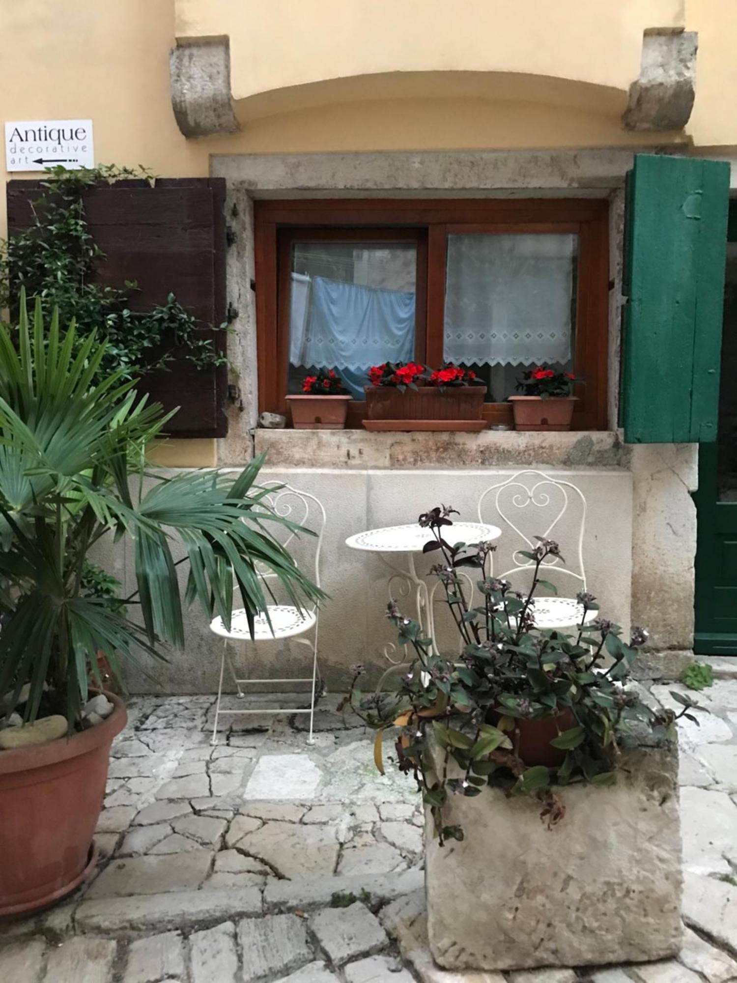 Guesthouse Casa Vittoria Ровин Стая снимка